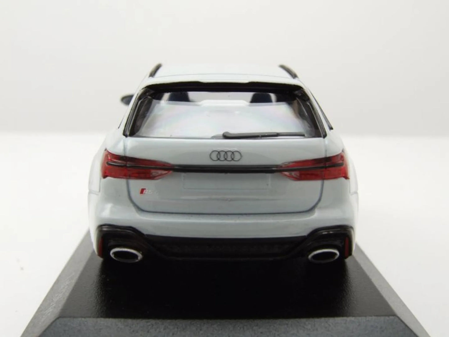 Audi RS 6 Avant 2019 - 1:43